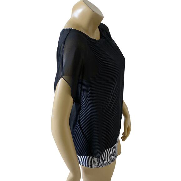 EXPRESS Womens Size Small Short Sleeve Layered Black White Tunic Shirt Top - Picture 3 of 10